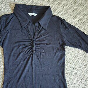 Black Casual Three-Quarter-Sleeve T-shirt with buttons and collar